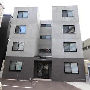 アパート レユシール山鼻南101